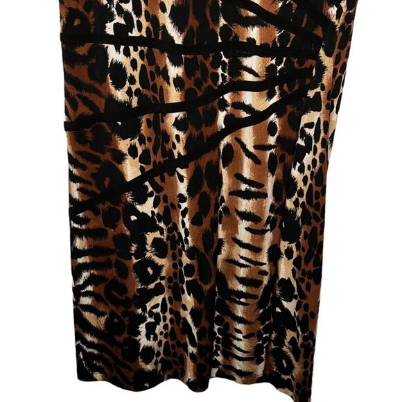 En Focus Studio Dress - Picture 3 of 6